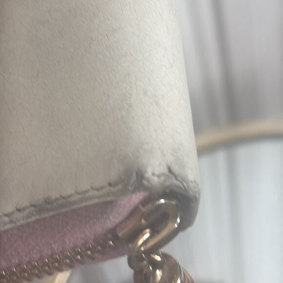 Gucci Vintage Pink and Cream Zip Around Wallet with Bamboo Tassel - Picture 14 of 17